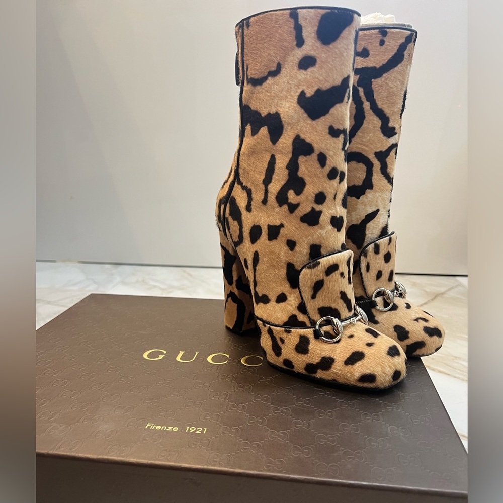 AUTH GUCCI Horsebit Pony Hair Leopard Animal Print  Ankle Boots - Tan/Black 38 - Picture 5 of 9